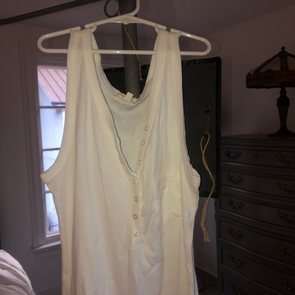 ESSENTIAL WHITE TANK ANTHROPOLOGIE